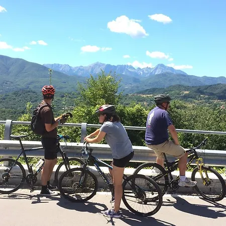 Agriturismo Braccicorti ファームステイ